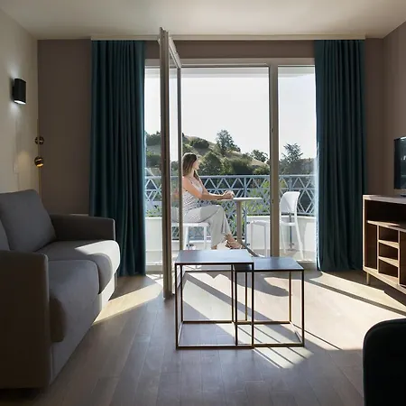 Residence-aiga Thermal & Θέρετρο 4*
